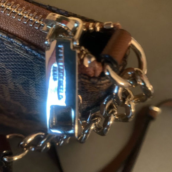 Karl Langerfeld, crossbody bag. Brown K L signature. 4 inches of chain on strap. - Picture 6 of 11